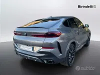 Usata BMW X6 M Sport 340 CV (250 kW) 2024 Skyscraper grey metallic SUV