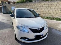 Usata Lancia Ypsilon Gold 69 CV (50 kW) 2016 Utilitaria