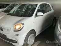 Usata Smart ForFour Passion 71 CV (52 kW) 2016 Bianco Utilitaria