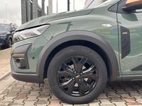 Usata Dacia Jogger Extreme 101 CV (74 kW) 2023 Lichen kaki Monovolume