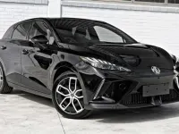 Usata MG MG4 EV Trophy 89 kW (122 CV) 2023 Nero Utilitaria