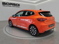Usata Renault Clio V 91 CV (66 kW) 2022 Arancione Berlina