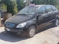 Usata Mercedes B180 109 CV (80 kW) 2006 Nero Monovolume