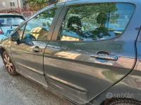 Usata Peugeot 308 90 CV (66 kW) 2009 Grigio Berlina