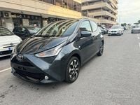 Usata Toyota Aygo X-play 72 CV (52 kW) 2019 Grigio Utilitaria