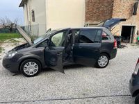 Usata Opel Zafira 150 CV (110 kW) 2012 Nero Monovolume