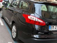 Usata Ford Focus 90 CV (66 kW) 2012 Nero Station wagon
