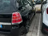 Usata Opel Zafira 120 CV (88 kW) 2007 Nero Monovolume