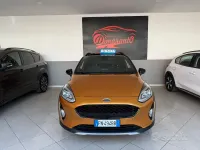 Usata Ford Fiesta 100 CV (73 kW) 2018 Marrone Utilitaria