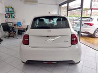 Usata Fiat 500e Icon 42 kW (58 CV) 2024 Bianco Berlina