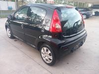 Usata Peugeot 107 68 CV (50 kW) 2007 Nero Utilitaria