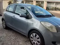 Usata Toyota Yaris Sol 69 CV (50 kW) 2006 Grigio Berlina