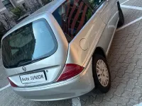 Usata Lancia Ypsilon 60 CV (44 kW) 2002 Grigio Utilitaria
