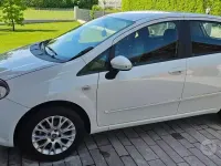 Usata Fiat Punto Evo Active 77 CV (56 kW) 2010 Bianco Utilitaria