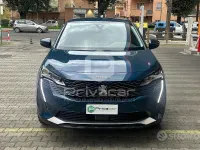 Usata Peugeot 5008 Active 131 CV (96 kW) 2022 Verde SUV