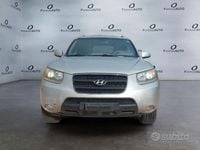 Usata Hyundai Santa Fe Active 154 CV (113 kW) 2008 Grigio SUV