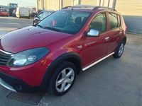 Usata Dacia Sandero 75 CV (55 kW) 2012 Rosso Utilitaria