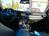 Usata Alfa Romeo Giulia 160 CV (117 kW) 2018 Blu Berlina
