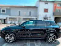Usata Porsche Cayenne 340 CV (250 kW) 2023 Nero SUV