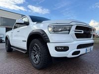 Usata RAM 1500 401 CV (294 kW) 2022 Bianco e nero Pick-up