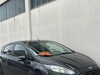 Usata Ford Fiesta 90 CV (66 kW) 2013 Nero Utilitaria