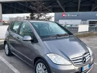 Usata Mercedes A180 Elegance 109 CV (80 kW) 2011 Grigio Berlina