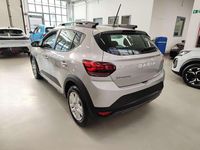 Usata Dacia Sandero Expression 90 CV (66 kW) 2024 Grigio lunare SUV