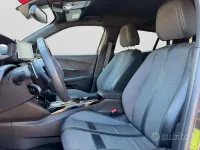 Usata Peugeot 2008 Allure 130 CV (95 kW) 2023 Grigio SUV