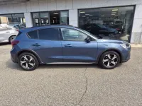 Usata Ford Focus Active 125 CV (91 kW) 2022 Blue metallic (metalliclackierung) Berlina