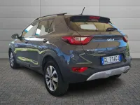 Usata Kia Stonic Style 120 CV (88 kW) 2022 Gray metallic SUV