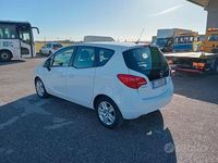 Usata Opel Meriva 95 CV (69 kW) 2017 Bianco Monovolume