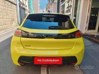 Usata Peugeot 208 Allure 101 CV (74 kW) 2023 Giallo Utilitaria