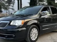 Usata Lancia Voyager 163 CV (119 kW) 2012 Nero Monovolume
