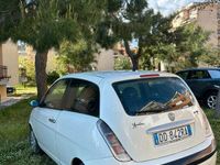 Usata Lancia Ypsilon 75 CV (55 kW) 2005 Bianco Utilitaria