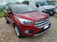 Usata Ford Kuga 120 CV (88 kW) 2017 Rosso SUV