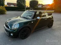 Usata Mini Cooper D Cabriolet 112 CV (82 kW) 2013 Verde Cabrio