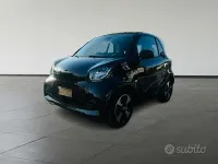 Usata Smart ForTwo Coupé Passion 60 kW (82 CV) 2023 Nero Utilitaria