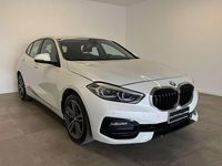 Usata BMW 118 Sport Line 150 CV (110 kW) 2021 Mineral white Utilitaria