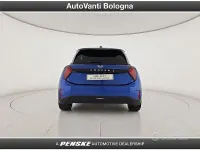 Usata Mini Cooper SE Favoured 160 kW (218 CV) 2025 Blu Utilitaria