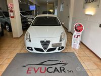 Usata Alfa Romeo Giulietta Distinctive 170 CV (125 kW) 2010 Bianco Utilitaria