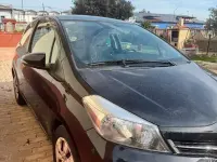Usata Toyota Yaris 69 CV (50 kW) 2013 Nero Utilitaria