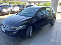 Usata VW Golf VIII Life 116 CV (85 kW) 2022 Nero Berlina