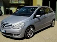 Usata Mercedes B200 2007 Grigio Monovolume