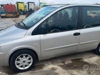 Usata Fiat Multipla 116 CV (85 kW) 2005 Grigio Monovolume