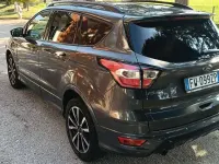 Usata Ford Kuga ST-Line 120 CV (88 kW) 2019 Grigio SUV