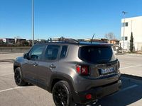 Usata Jeep Renegade 120 CV (88 kW) 2016 Grigio SUV