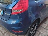 Usata Ford Fiesta 96 CV (70 kW) 2010 Blu Utilitaria