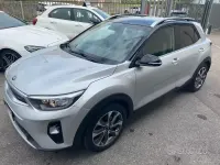 Usata Kia Stonic Urban 110 CV (80 kW) 2018 Grigio SUV