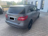 Usata Mercedes B220 Premium 177 CV (130 kW) 2014 Grigio Monovolume