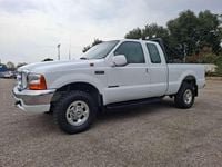 Usata Ford V8 230 CV (169 kW) 1999 Bianco SUV